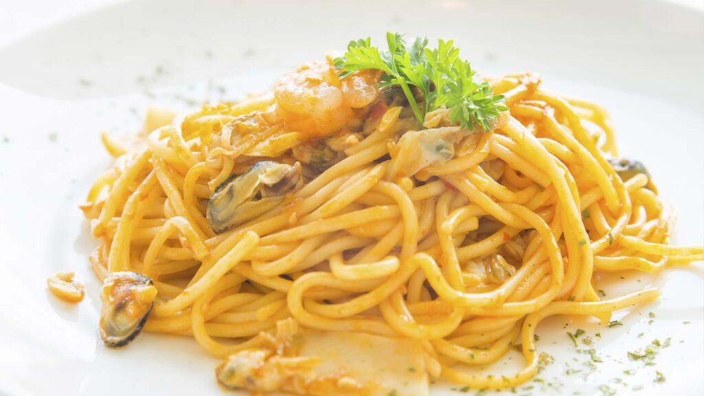 Spaghetti with frozen Clams